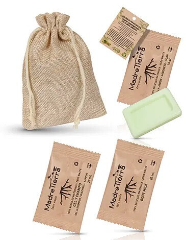 BOLSA BIO CON SOBRE GEL&CHAMPÚ (15 ml.), BODY MILK ( 15ML.) Y PASTILLA JABÓN 10 Gr.. CON EXTRACTOS DE TE VERDE
