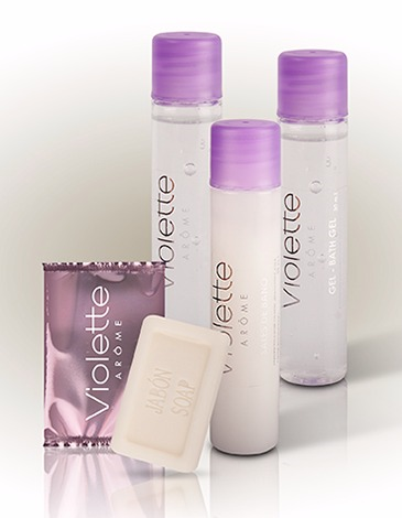 SET DE 3 BOTELLAS VIOLETTE 35 M.L.( GEL, CHAMPU Y BODY MILK )  CON PASTILLA DE JABON 10 GR. (1)