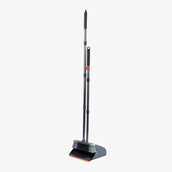 SET ESCOBA Y RECOGEDOR ERGONOMICOS CON SEPARADOR